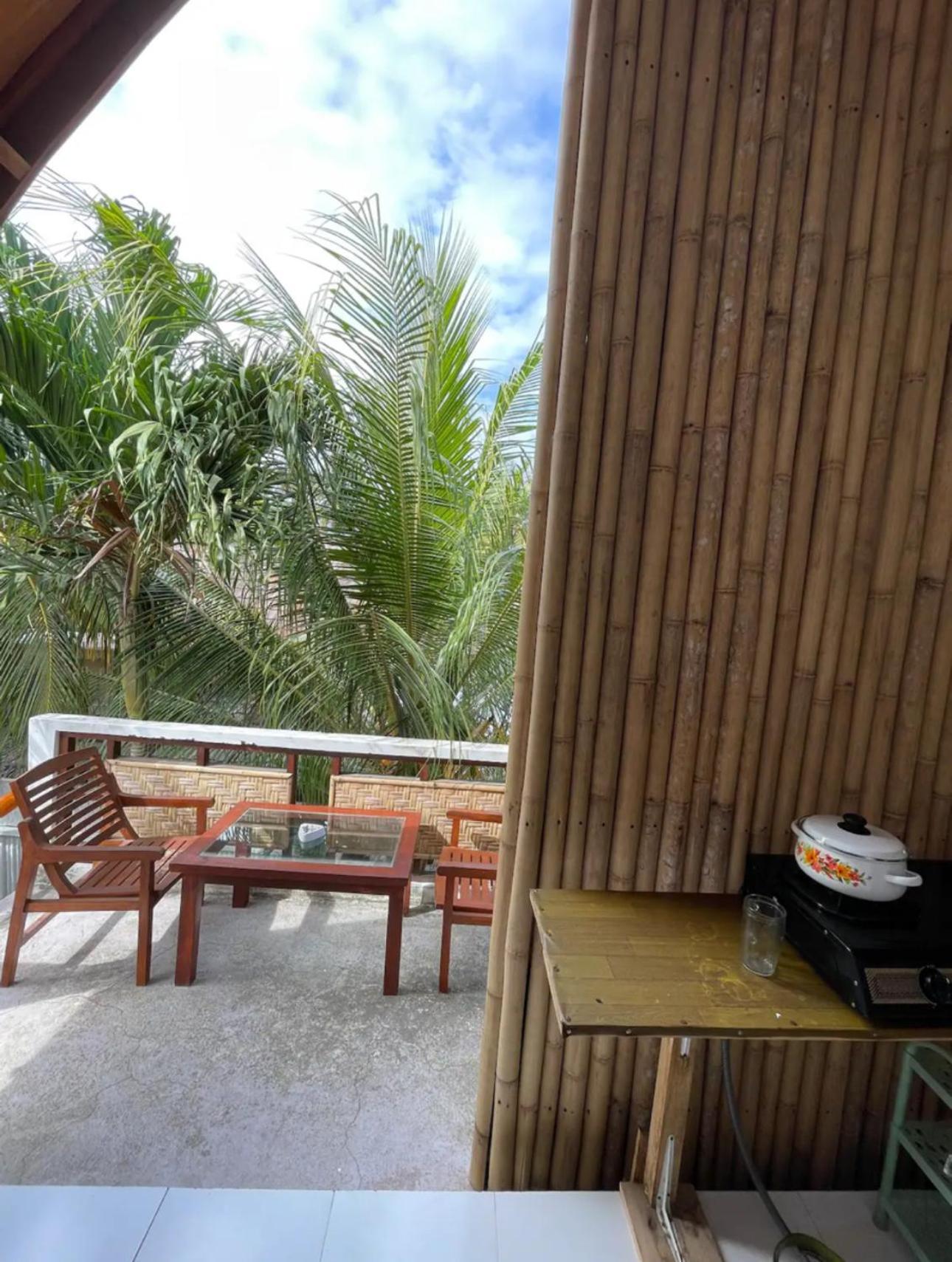 Nelly Homestay Bungalows กิลิไอร์ ภายนอก รูปภาพ